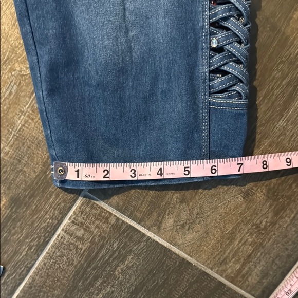 Luxe Denim Skimmer Jeans with Stretch - Picture 7 of 10